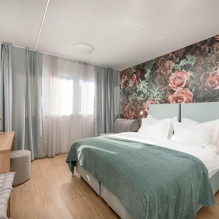 Skaline Luxury Rooms Сплит Екстериор снимка